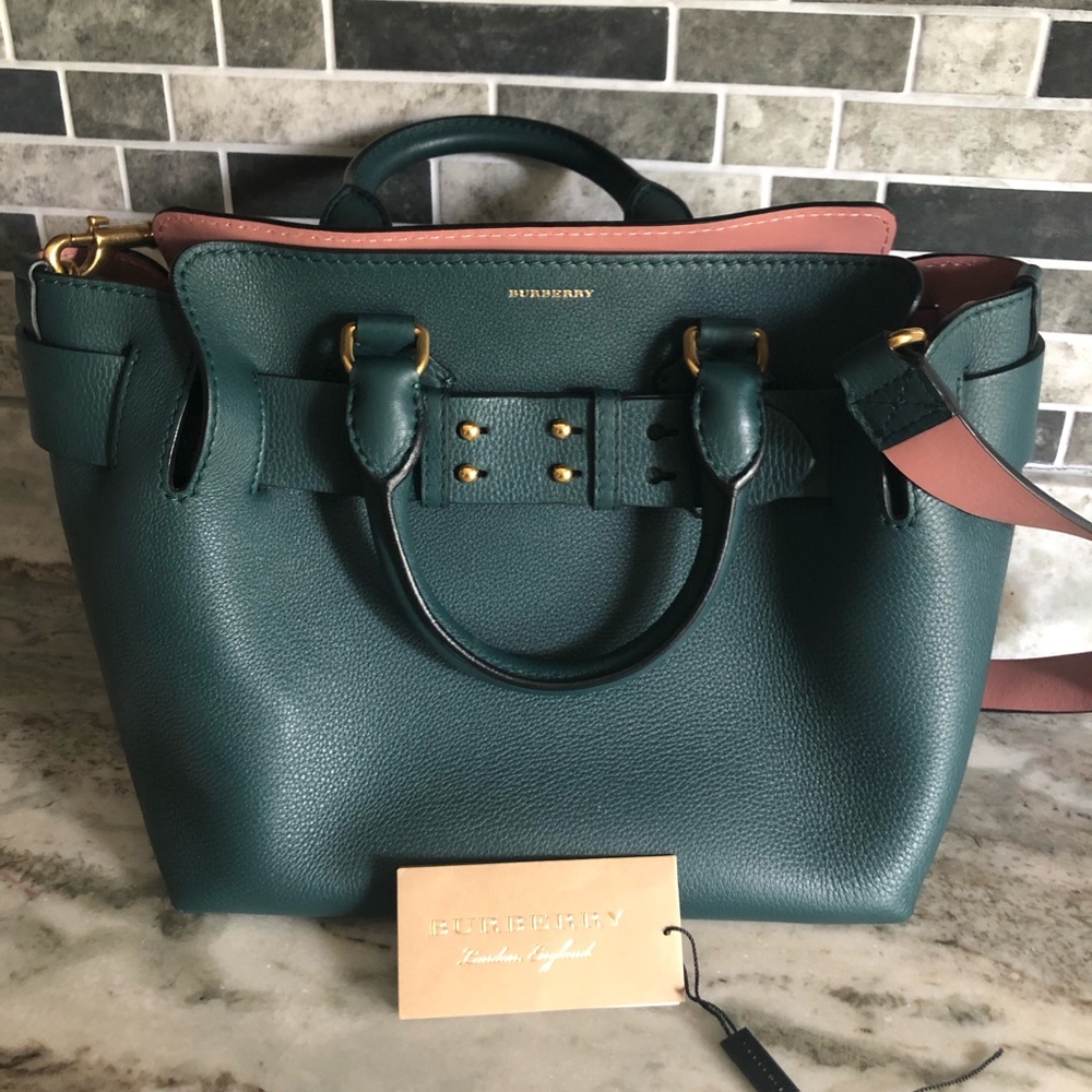 BURBERRY The Small Leather Belt Bag ** NEW**